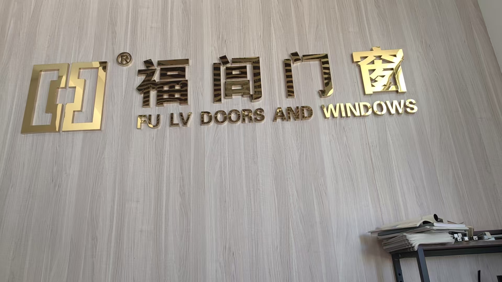 f26127bf3fa4cce3735c7658284c2365.jpg